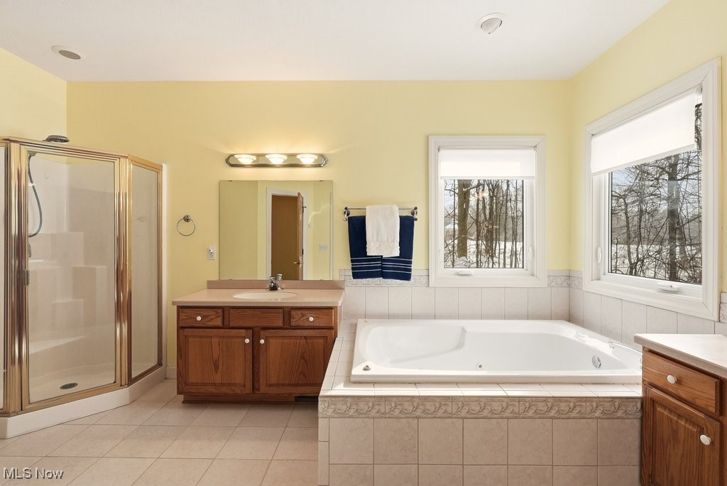 7982 Achill Court Sagamore Hills OH 44067