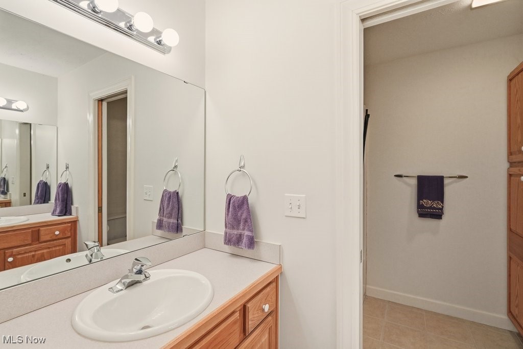 7982 Achill Court Sagamore Hills OH 44067