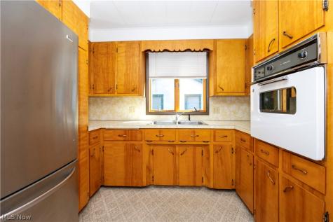132 Owen Court Fredericksburg OH 44627