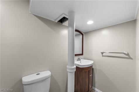 4231 W 62nd Street Cleveland OH 44144