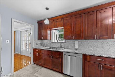 4231 W 62nd Street Cleveland OH 44144