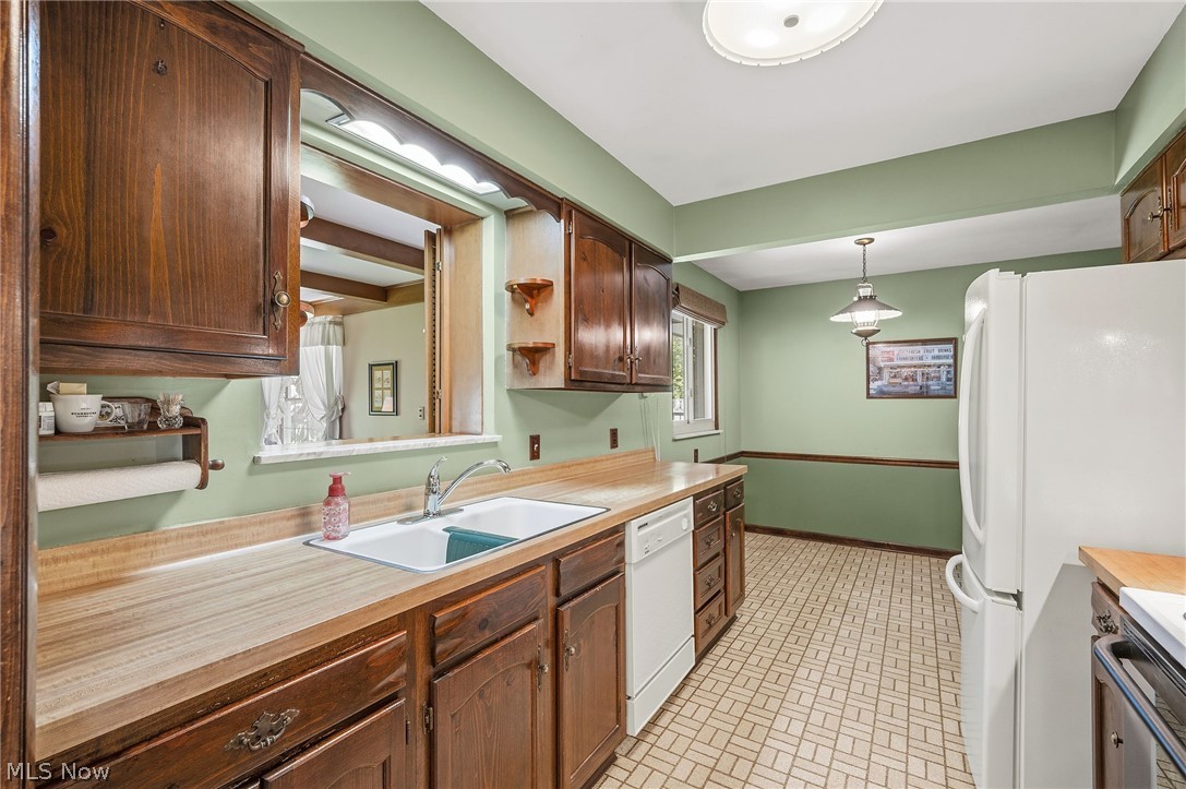 5108 Evergreen Drive North Olmsted OH 44070