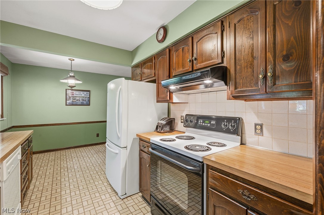 5108 Evergreen Drive North Olmsted OH 44070
