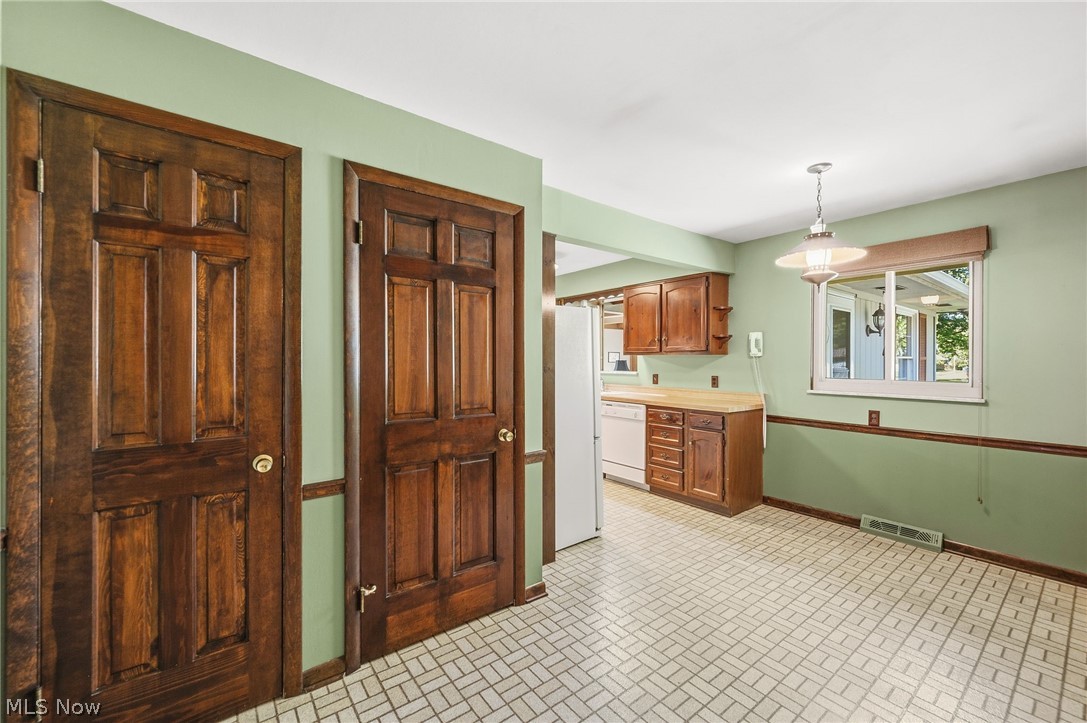 5108 Evergreen Drive North Olmsted OH 44070