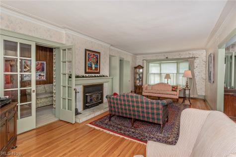 2657 Edgehill Road Cleveland Heights OH 44106