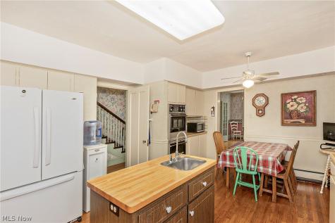 2657 Edgehill Road Cleveland Heights OH 44106