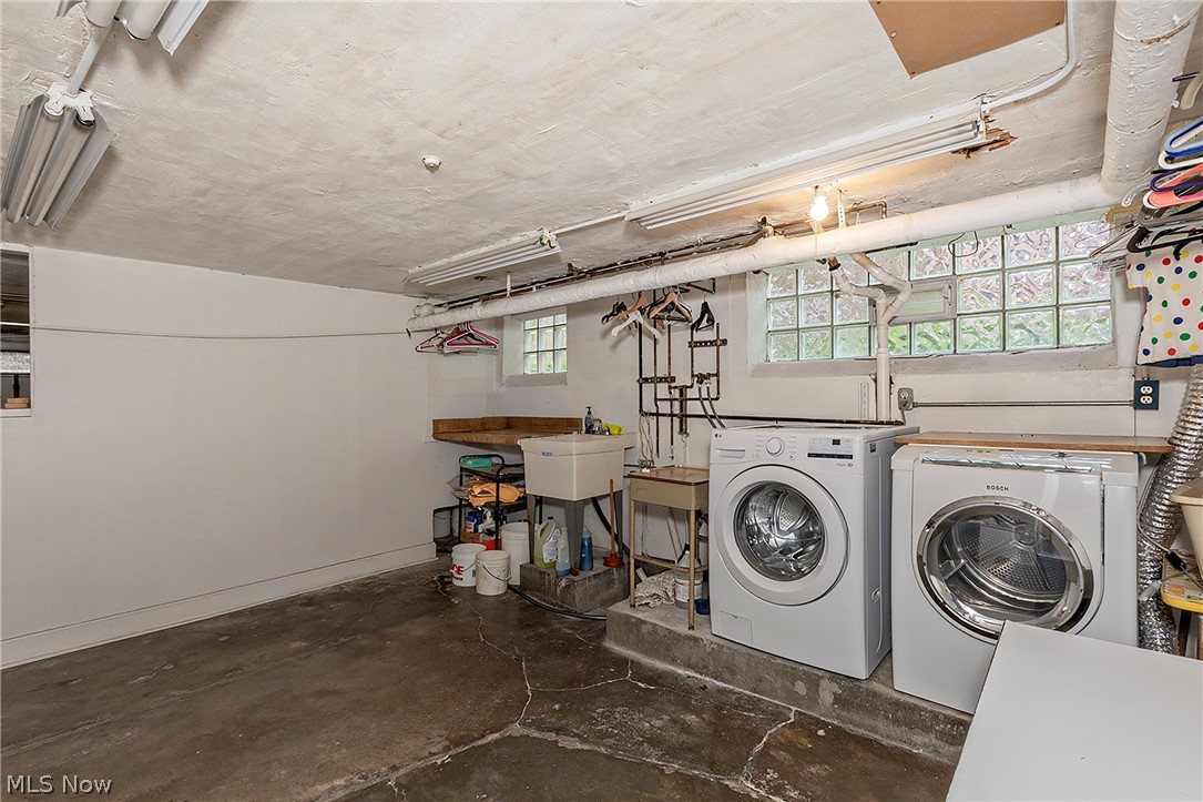 2657 Edgehill Road Cleveland Heights OH 44106