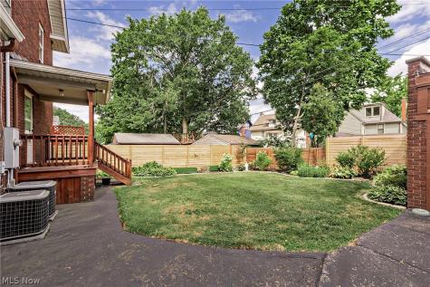 2657 Edgehill Road Cleveland Heights OH 44106