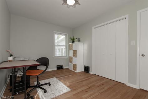 1342 Beaconfield Road Lyndhurst OH 44124