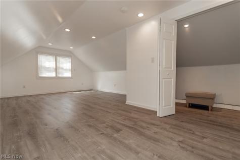 1342 Beaconfield Road Lyndhurst OH 44124