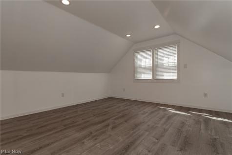 1342 Beaconfield Road Lyndhurst OH 44124