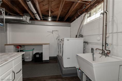 1342 Beaconfield Road Lyndhurst OH 44124