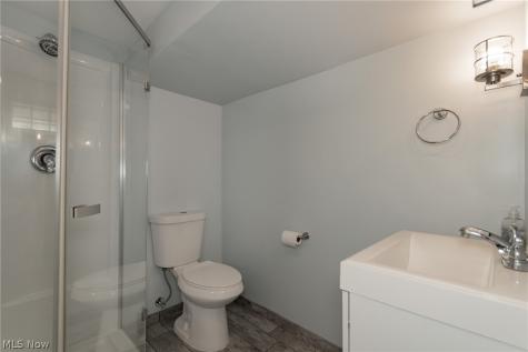 1342 Beaconfield Road Lyndhurst OH 44124