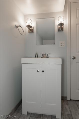 1342 Beaconfield Road Lyndhurst OH 44124