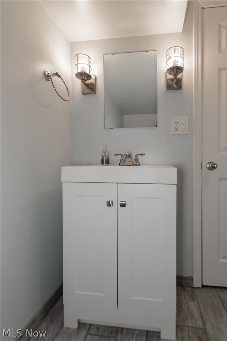 1342 Beaconfield Road Lyndhurst OH 44124