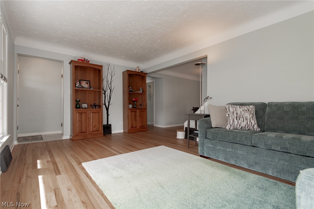 1342 Beaconfield Road Lyndhurst OH 44124