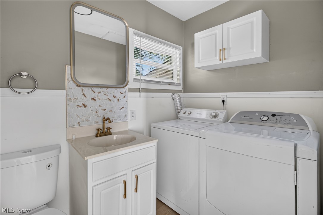 147 Fairlawn Avenue Elyria OH 44035