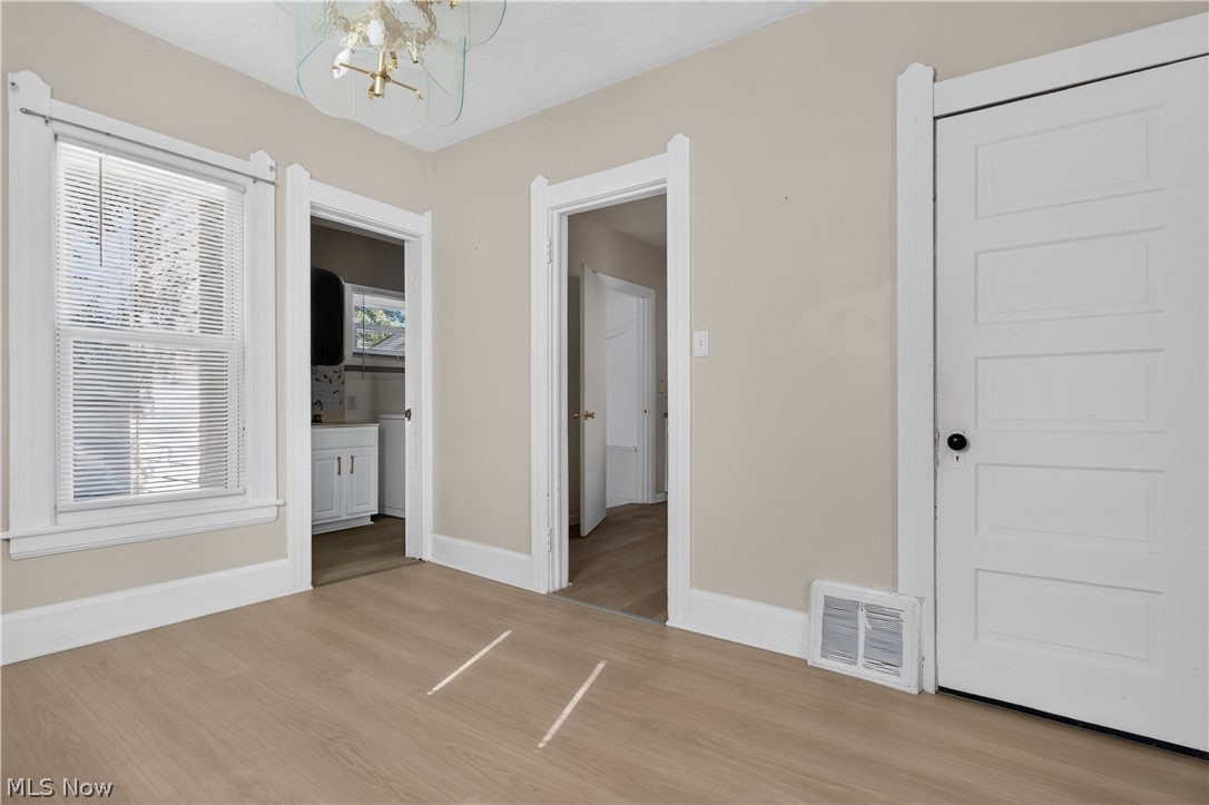 147 Fairlawn Avenue Elyria OH 44035