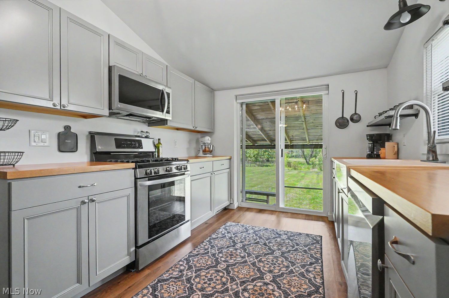 1988 S Cleveland Massillon Road Copley OH 44321