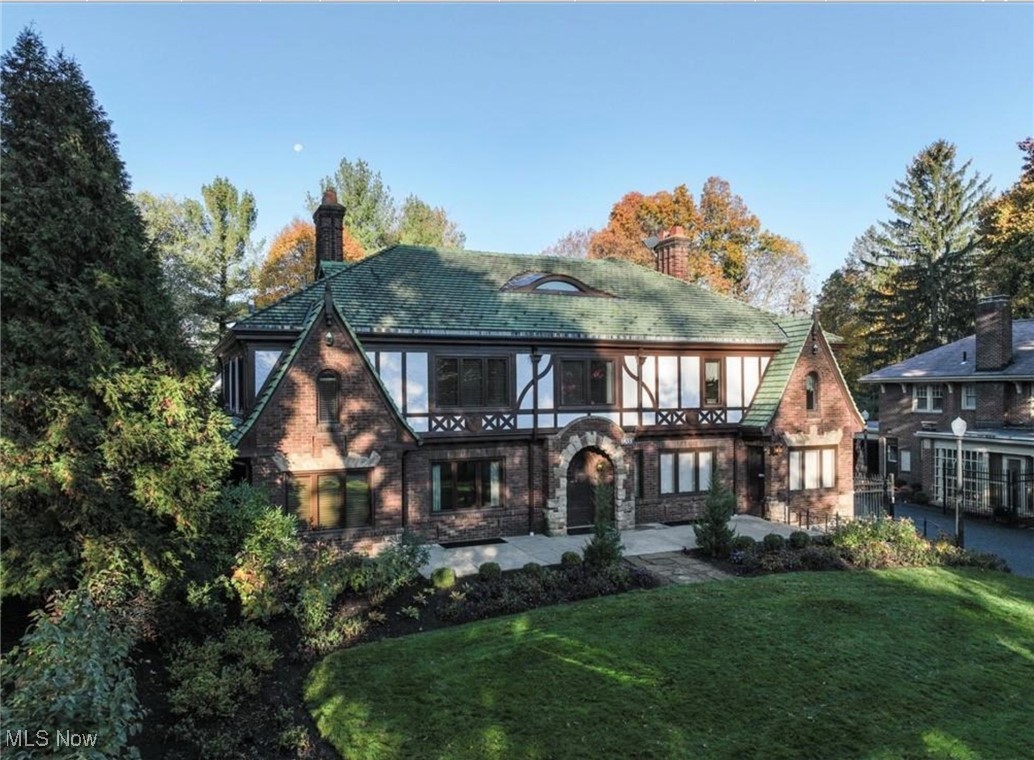 1200 Sunset View Drive Akron OH 44313