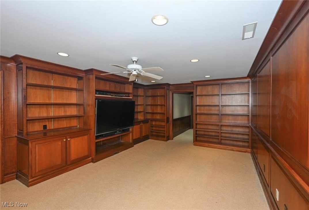 1200 Sunset View Drive Akron OH 44313