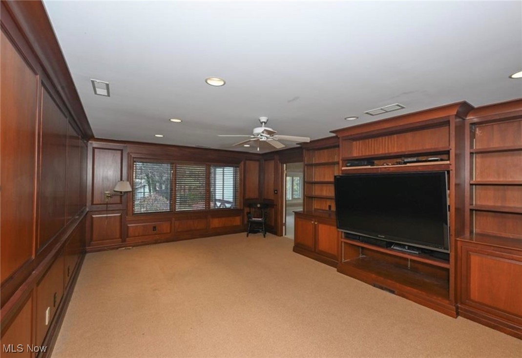 1200 Sunset View Drive Akron OH 44313