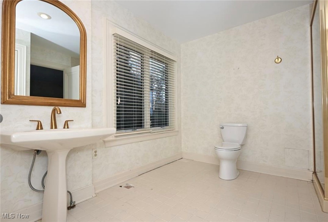 1200 Sunset View Drive Akron OH 44313