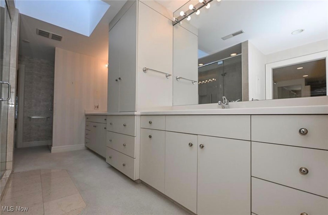 1200 Sunset View Drive Akron OH 44313