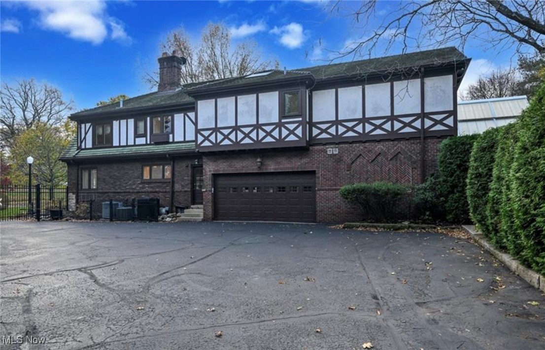 1200 Sunset View Drive Akron OH 44313