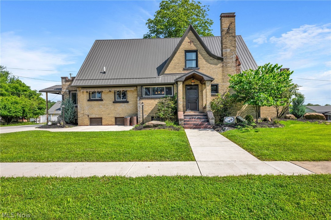 593 Dewey Avenue Cadiz OH 43907