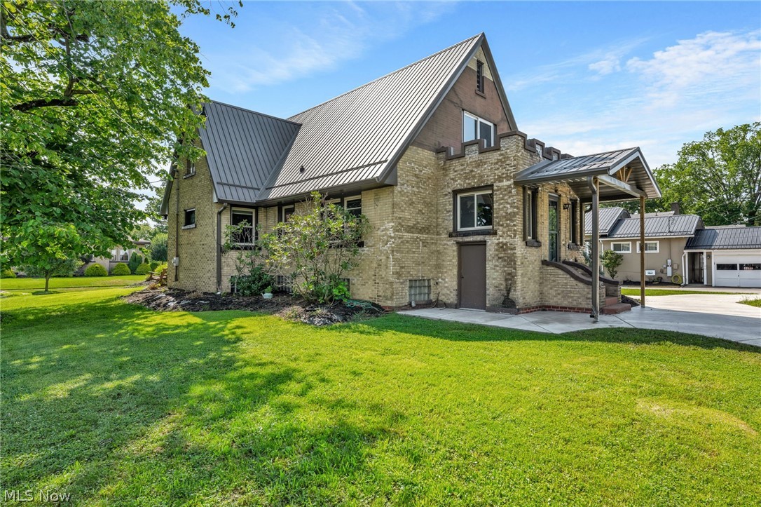 593 Dewey Avenue Cadiz OH 43907