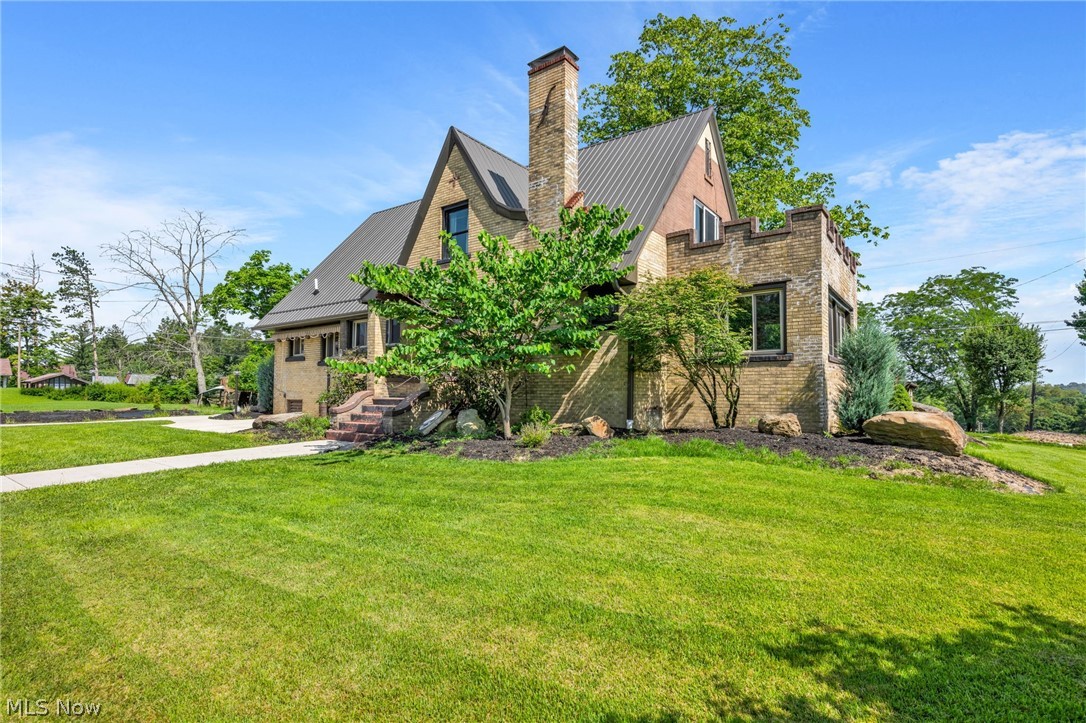 593 Dewey Avenue Cadiz OH 43907