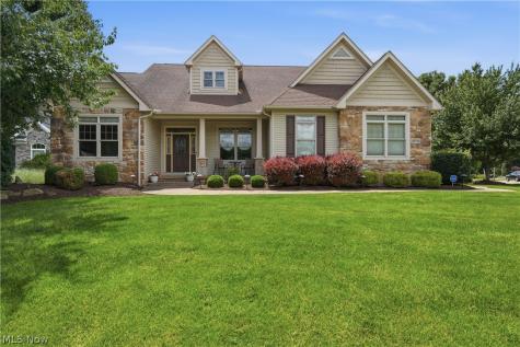 1070 Wedgefield Court NE North Canton OH 44720