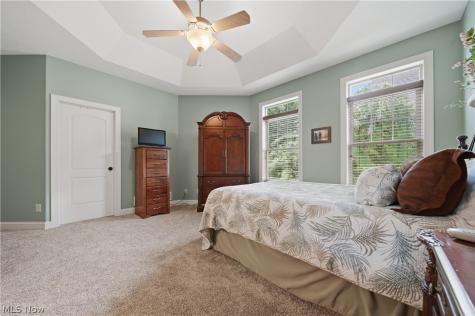 1070 Wedgefield Court NE North Canton OH 44720