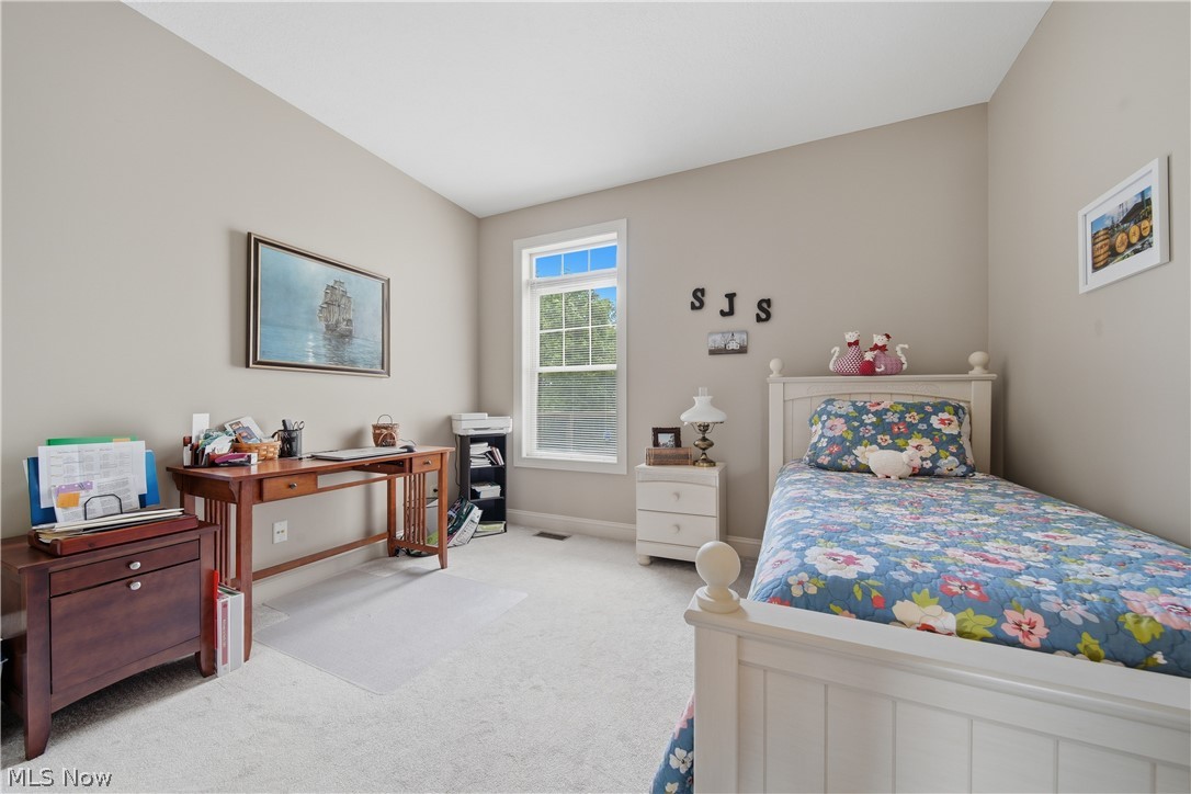 1070 Wedgefield Court NE North Canton OH 44720