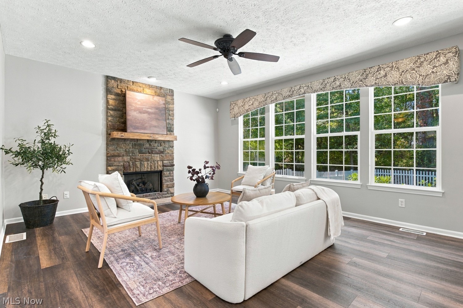 362 Belmar Boulevard Avon Lake OH 44012