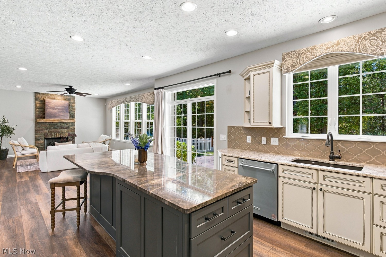362 Belmar Boulevard Avon Lake OH 44012