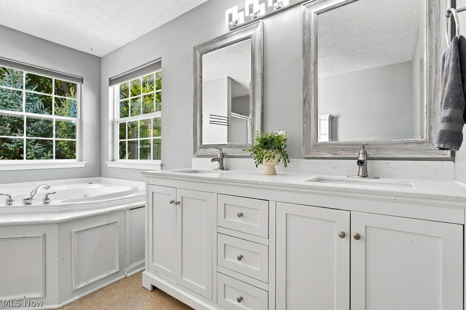 362 Belmar Boulevard Avon Lake OH 44012