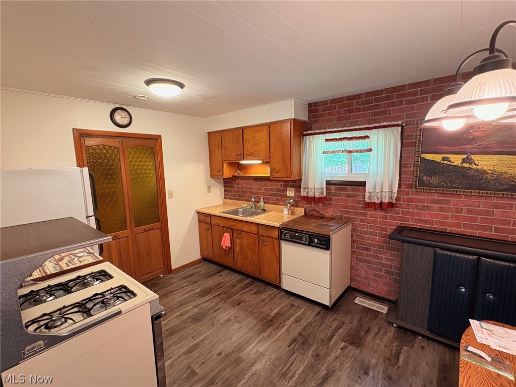 1661 Dannley Drive Brunswick OH 44212