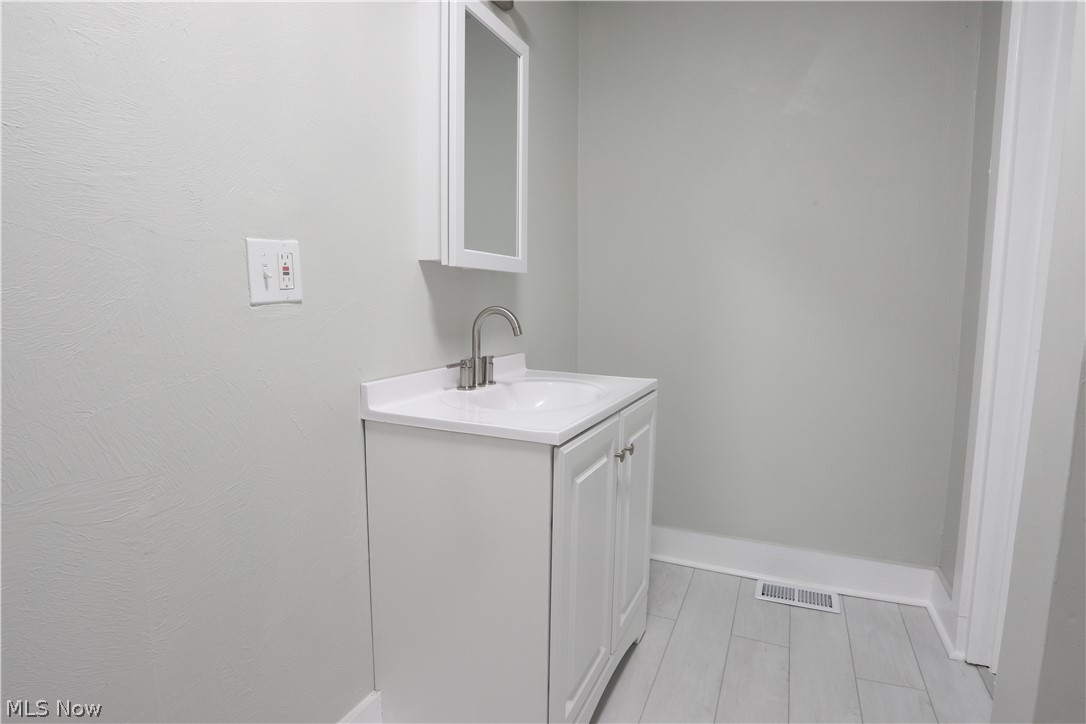 5003 Dalton Avenue Cleveland OH 44127