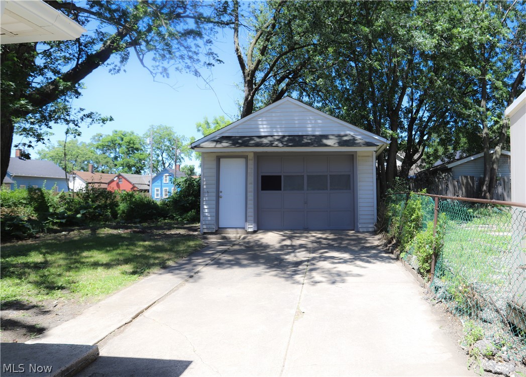 5003 Dalton Avenue Cleveland OH 44127
