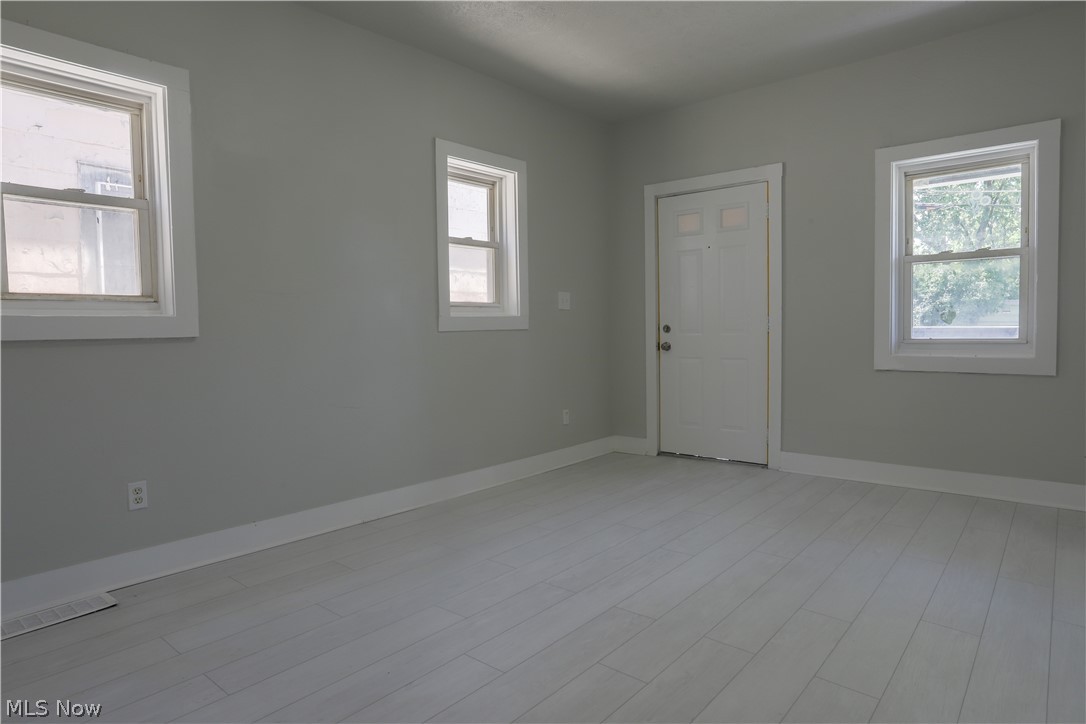 5003 Dalton Avenue Cleveland OH 44127