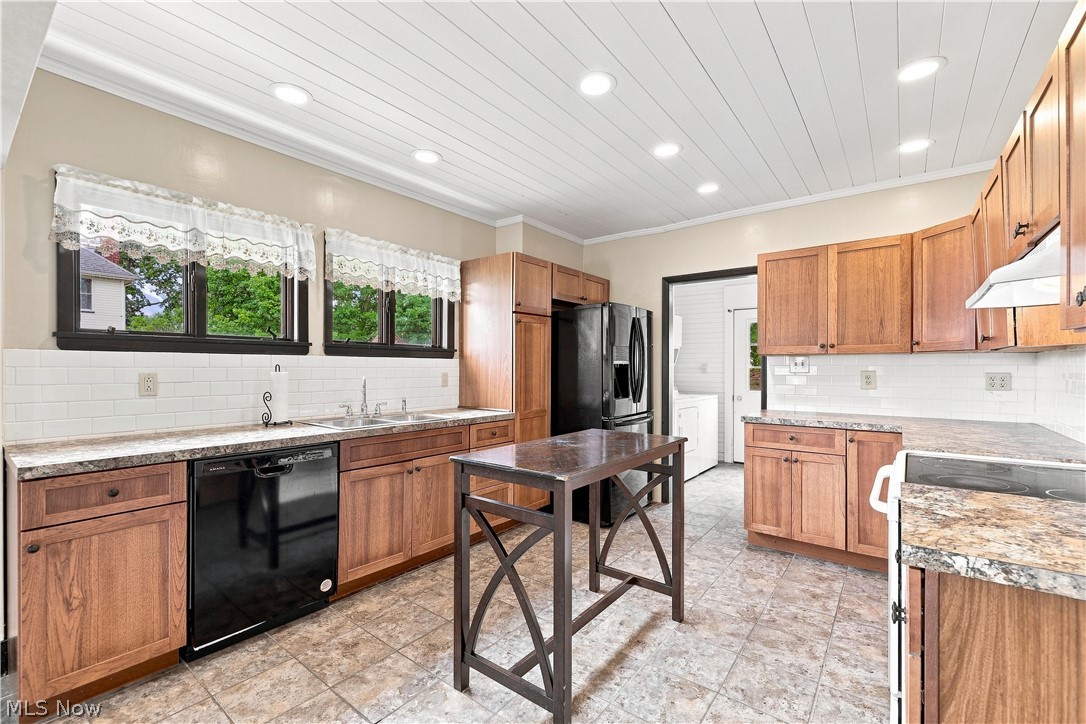 412 Oakwood Drive Cadiz OH 43907