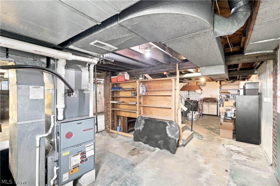 412 Oakwood Drive Cadiz OH 43907
