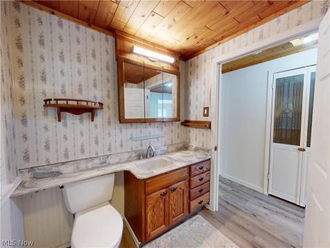 1049 Renfield Road Cleveland Heights OH 44121