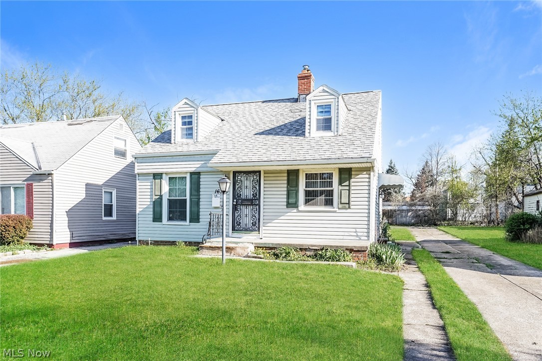 16315 Westview Avenue Cleveland OH 44128