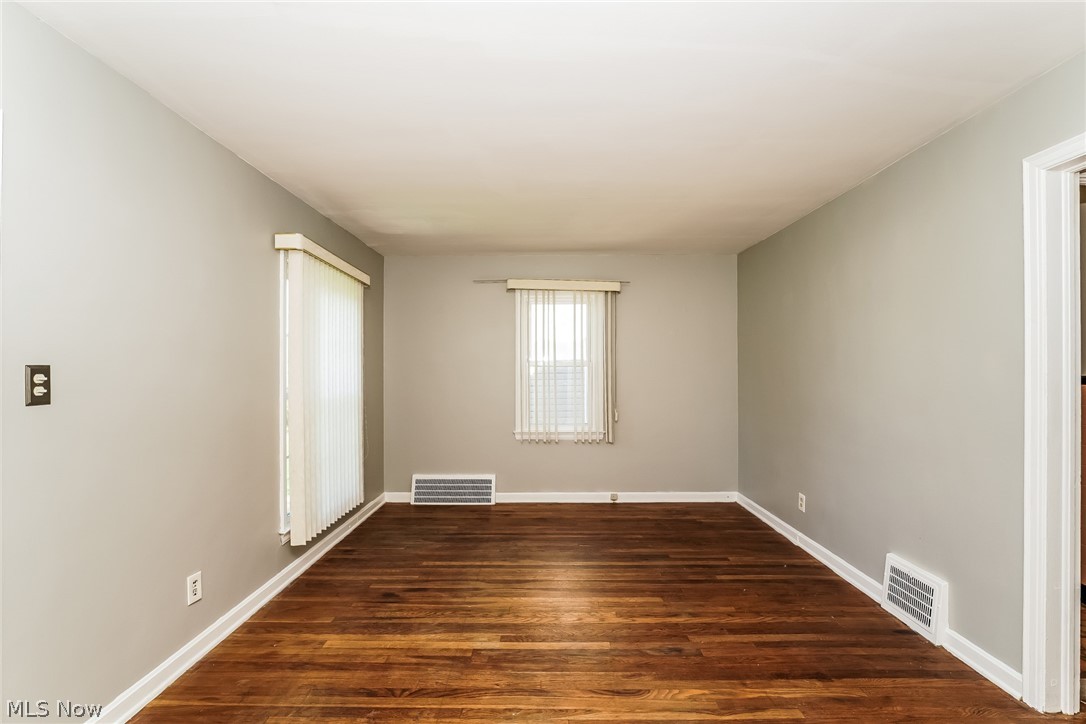 16315 Westview Avenue Cleveland OH 44128