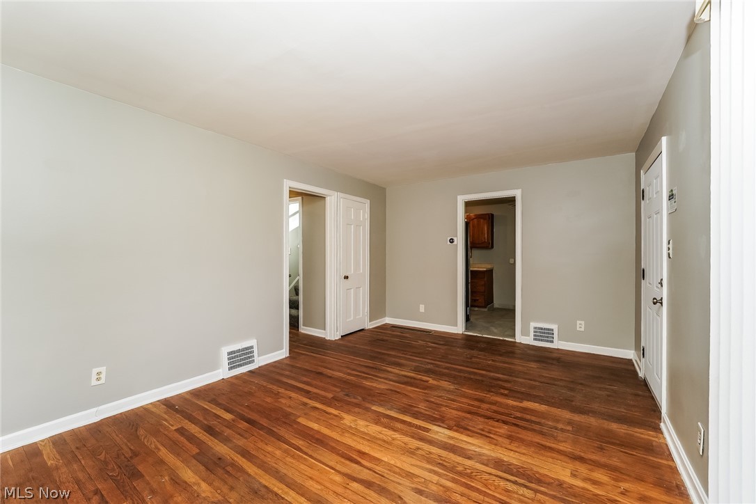16315 Westview Avenue Cleveland OH 44128