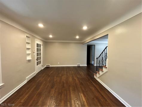 13099 Cedar Road Cleveland Heights OH 44118