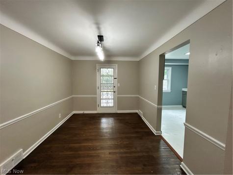 13099 Cedar Road Cleveland Heights OH 44118